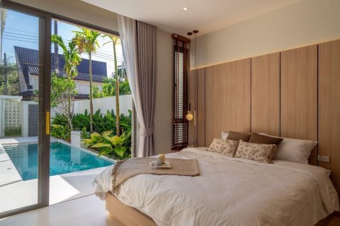 Villa in Phuket, Thailand 3 bedrooms № 167610 - photo 2