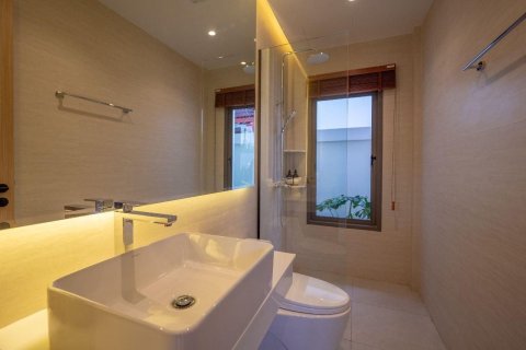 Villa in Phuket, Thailand 3 bedrooms № 167610 - photo 15