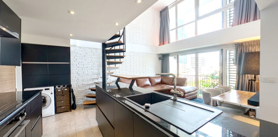 Penthouse à Watthana, Bangkok, Thaïlande 2 chambres № 167322