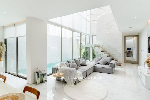 Villa in Bang Tao, Thailand 3 bedrooms № 179641 - photo 3