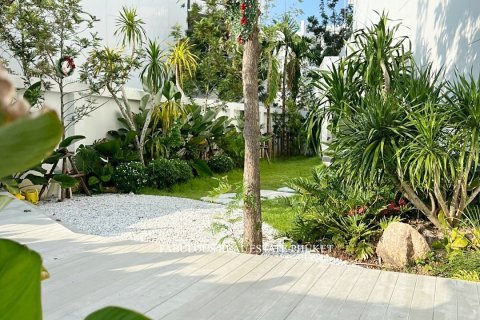 Villa in Bang Tao, Thailand 3 bedrooms № 179641 - photo 17
