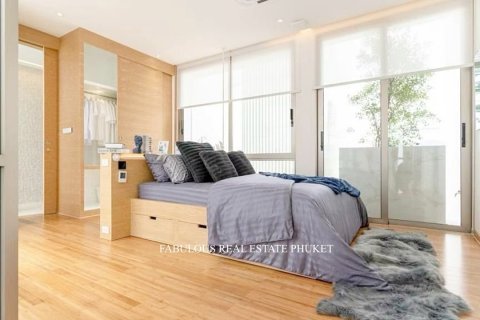 Villa in Bang Tao, Thailand 3 bedrooms № 179641 - photo 5