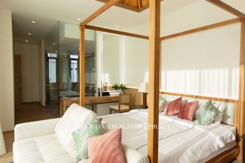Villa in Bang Tao, Thailand 3 bedrooms № 179638 - photo 13