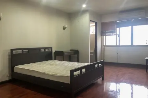 Condo à Watthana, Bangkok, Thaïlande, 3 chambres № 160800 - photo 14