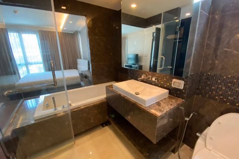 Condo in Watthana, Bangkok, Thailand, 2 bedrooms № 160801 - photo 5