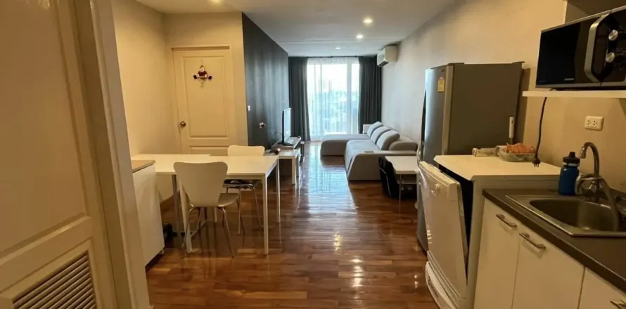 Studio in the Condo in Watthana, Bangkok, Thailand № 160802