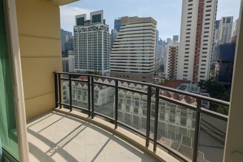Condo in Watthana, Bangkok, Thailand, 3 bedrooms № 160805 - photo 5