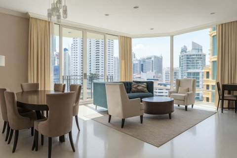 Condo in Watthana, Bangkok, Thailand, 3 bedrooms  № 160805