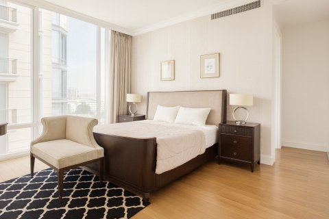 Condo in Watthana, Bangkok, Thailand, 3 bedrooms № 160805 - photo 8