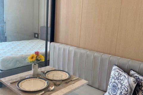 Studio in the Condo in Watthana, Bangkok, Thailand  № 160806