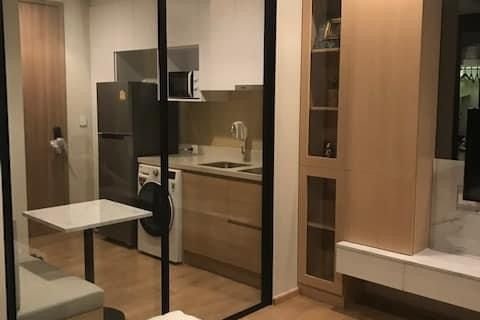 Студия в кондо в Ваттхане, Бангкок, Таиланд № 160806 - фото 5