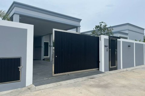 Villa in Pattaya, Thailand 4 Schlafzimmer № 214144 - Foto 2