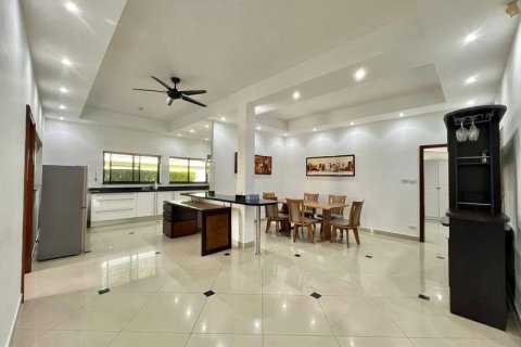 Villa in Pattaya, Thailand 3 Schlafzimmer № 214111 - Foto 7