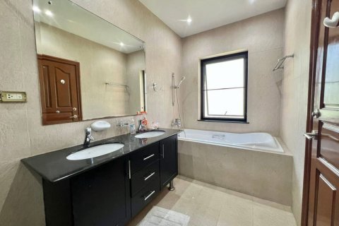 Villa in Pattaya, Thailand 3 Schlafzimmer № 214111 - Foto 16