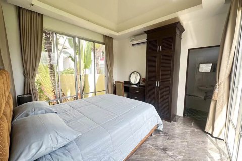 Villa in Pattaya, Thailand 4 Schlafzimmer № 214145 - Foto 8