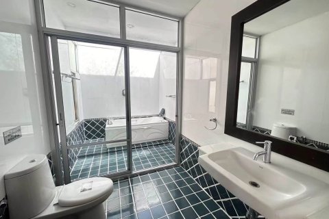 Villa in Pattaya, Thailand 4 Schlafzimmer № 214145 - Foto 9
