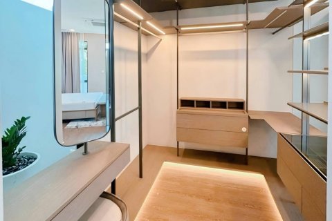Casa de 4 dormitorios en Bangkok, Tailandia № 233630 - foto 11