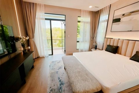 Casa de 4 dormitorios en Bangkok, Tailandia № 233630 - foto 9