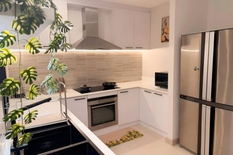 Condominio de 3 dormitorios en Bangkok, Tailandia № 233625 - foto 9