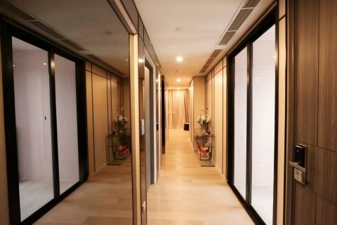 Condominio de 3 dormitorios en Bangkok, Tailandia № 233628 - foto 8