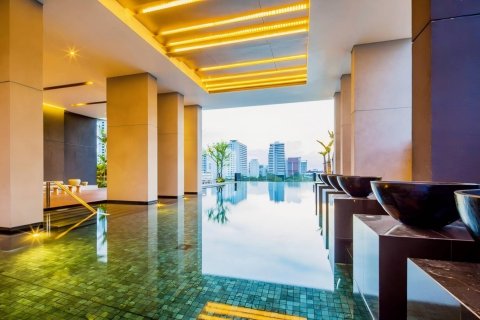 Condominio de 2 dormitorios en Bangkok, Tailandia № 233626 - foto 18