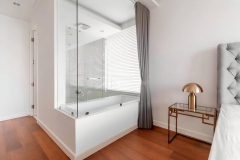 Condominio de 2 dormitorios en Bangkok, Tailandia № 233626 - foto 13