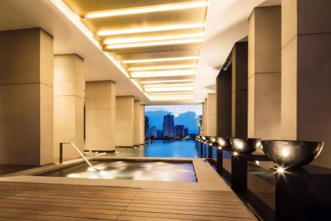 Condominio de 2 dormitorios en Bangkok, Tailandia № 233626 - foto 20