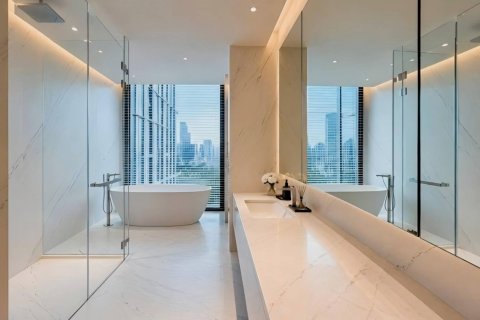 Ático de 3 dormitorios en Bangkok, Tailandia № 233629 - foto 6