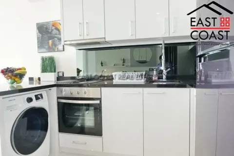 Condominio de 1 dormitorio en Pattaya, Tailandia № 213705 - foto 3