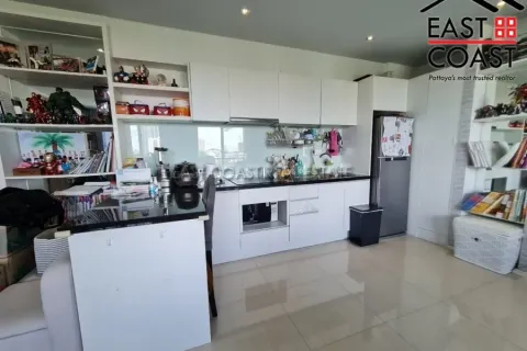 Condominio de 2 dormitorios en Jomtien Beach, Pattaya, Tailandia № 213707 - foto 14