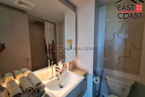 Condominio de 2 dormitorios en Jomtien Beach, Pattaya, Tailandia № 213707 - foto 8