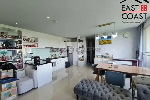 Condominio de 2 dormitorios en Jomtien Beach, Pattaya, Tailandia № 213707 - foto 3