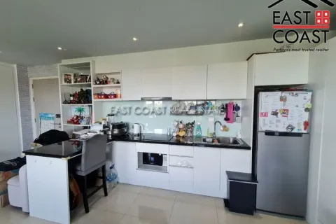 Condominio de 2 dormitorios en Jomtien Beach, Pattaya, Tailandia № 213707 - foto 13