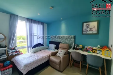Condominio de 2 dormitorios en Jomtien Beach, Pattaya, Tailandia № 213707 - foto 5