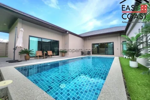Casa de 4 dormitorios en Pattaya, Tailandia № 213710