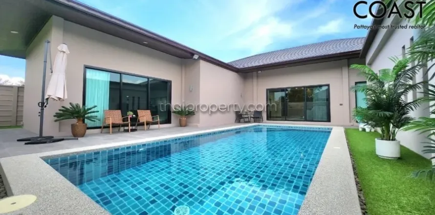Casa de 4 dormitorios en Pattaya, Tailandia № 213710