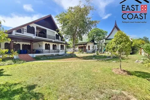 Casa de 7 dormitorios en Pattaya, Tailandia № 213706 - foto 3