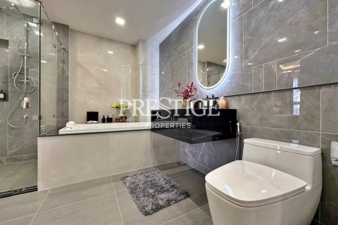 Condo in Pattaya, Thailand, 1 bedroom № 198249 - photo 15