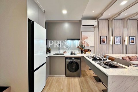 Condo in Pattaya, Thailand, 1 bedroom № 198249 - photo 8
