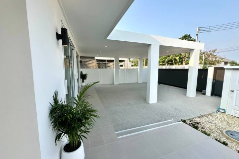 Chalet de 3 dormitorios en Hua Hin, Tailandia № 169887 - foto 18