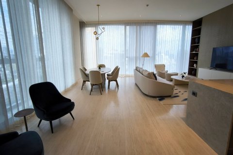 Condo in Bangkok, Thailand, 2 bedrooms № 169886 - photo 2