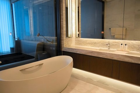 Condo in Bangkok, Thailand, 2 bedrooms № 169886 - photo 11