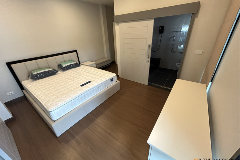 Condo à Bangkok, Thaïlande, 4 chambres № 190146 - photo 10