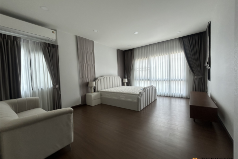 Condo à Bangkok, Thaïlande, 4 chambres № 190146 - photo 8