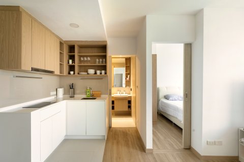 Condo in Phuket, Thailand, 2 bedrooms  № 147741 - photo 1