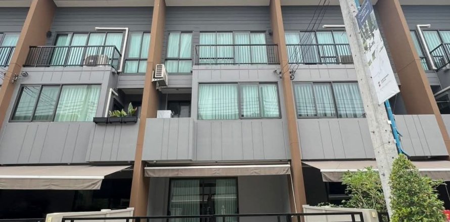 Таунхаус в Правете, Бангкок, Таиланд с 3 спальнями  № 147739