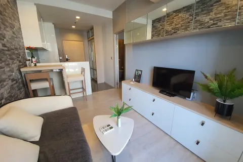 Studio in the Condo in Watthana, Bangkok, Thailand  № 160670 - photo 2