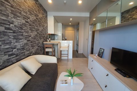 Studio in the Condo in Watthana, Bangkok, Thailand  № 160670 - photo 8