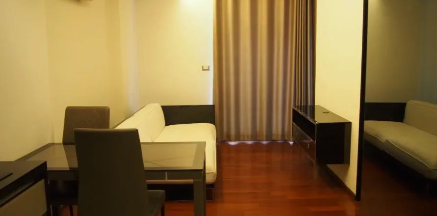 Studio in the Condo in Watthana, Bangkok, Thailand  № 160672