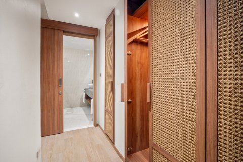 Condo in Bang Tao, Thailand, 3 bedrooms  № 144482 - photo 15